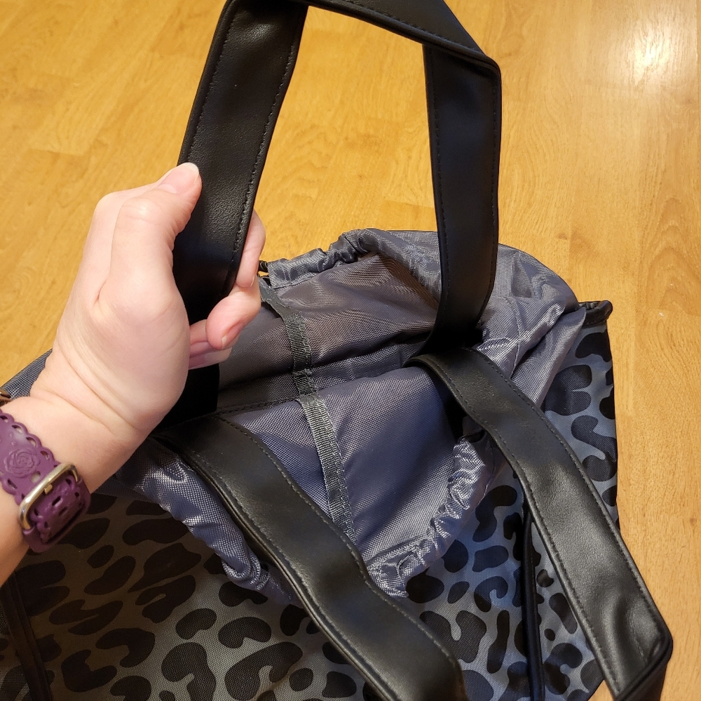 Gray Leopard Backpack/Tote - Picture 3 of 4